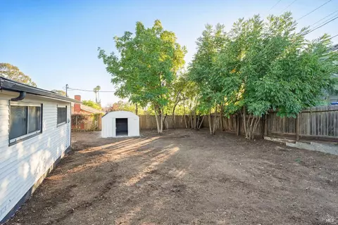 Exterior - 620 Corcoran Ave, Vallejo, CA 94589 photo 6 of 7