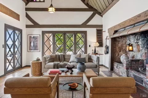 Living - 246 Beach Rd, Belvedere, CA 94920 photo 2 of 9