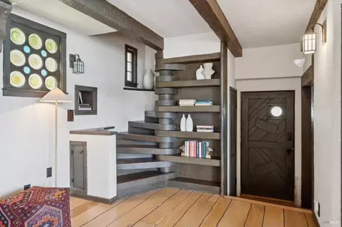 Entry Way - 246 Beach Rd, Belvedere, CA 94920 photo 2 of 7