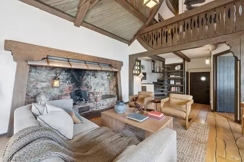 Living - 246 Beach Rd, Belvedere, CA 94920 photo 6 of 9