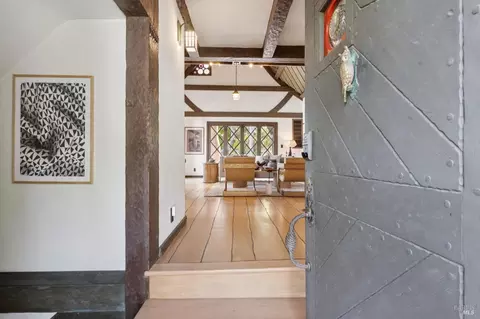 Entry Way - 246 Beach Rd, Belvedere, CA 94920 photo 1 of 7