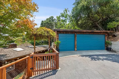 35 Oak Pl, Belvedere, CA 94920
