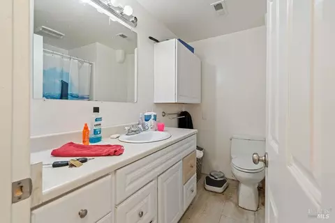 Bath - 841 Benicia Rd, Vallejo, CA 94591 photo 2 of 3