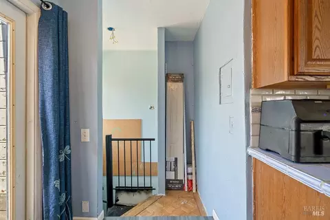 Entry Way - 841 Benicia Rd, Vallejo, CA 94591 photo 2 of 9