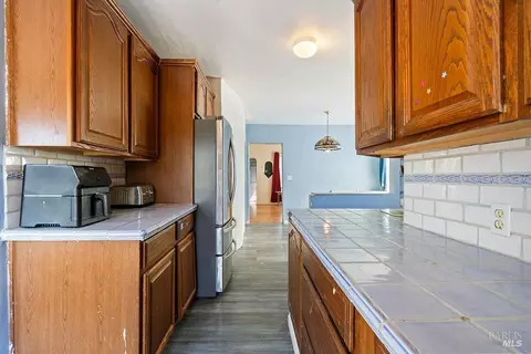 Kitchen - 841 Benicia Rd, Vallejo, CA 94591 photo 4 of 4