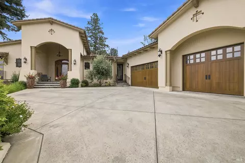 3936 Skyfarm Dr, Santa Rosa, CA 95403