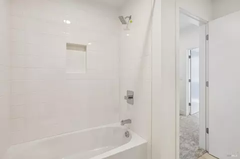 Bath - 1761 Capulet Dr, Milpitas, CA 95035 photo 3 of 4