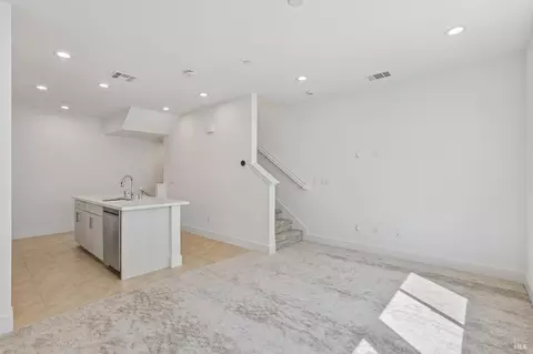 Living - 1761 Capulet Dr, Milpitas, CA 95035 photo 2 of 3