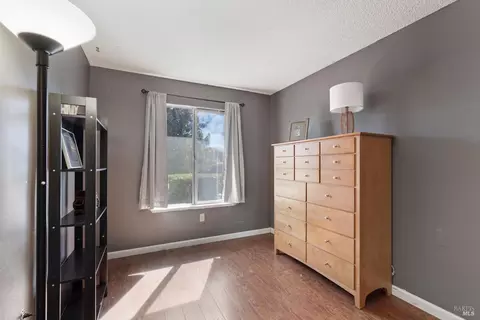 Bedroom - 775 Oakbrook Dr, Fairfield, CA 94534 photo 3 of 5