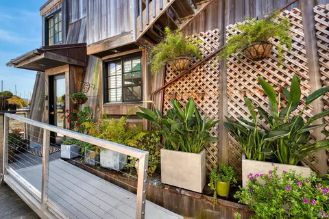 36 E Pier, Sausalito, CA 94965 photo 2