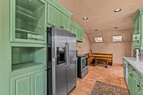 Kitchen - 2145 NW Mount Veeder Rd, Napa, CA 94558 photo 6 of 6