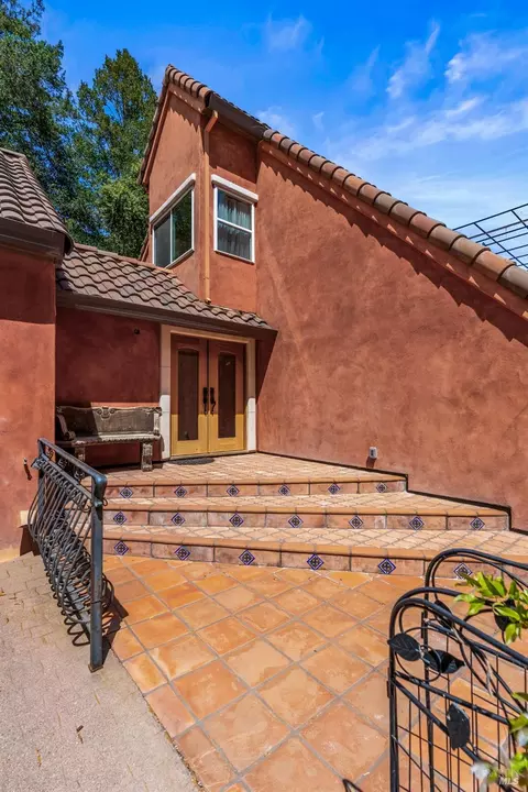 Exterior - 2145 NW Mount Veeder Rd, Napa, CA 94558 photo 2 of 33