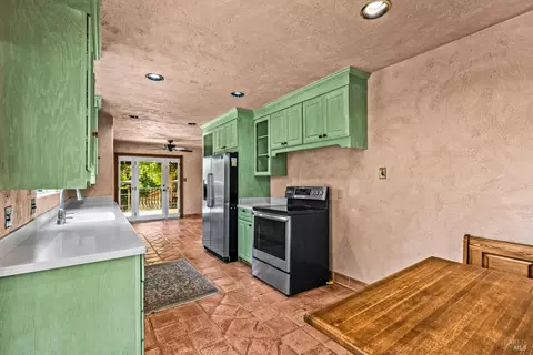 Kitchen - 2145 NW Mount Veeder Rd, Napa, CA 94558 photo 3 of 6