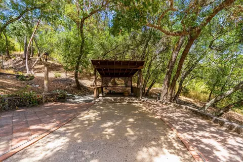 Exterior - 2145 NW Mount Veeder Rd, Napa, CA 94558 photo 5 of 33