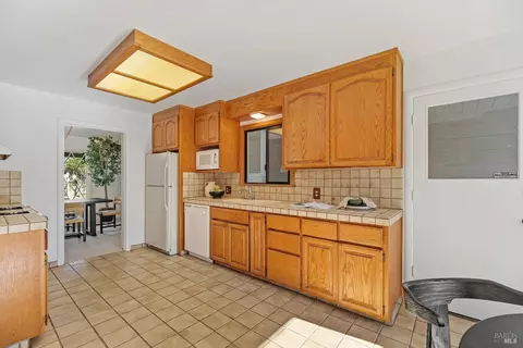 Kitchen - 4 Ranch Rd, San Rafael, CA 94903 photo 2 of 2