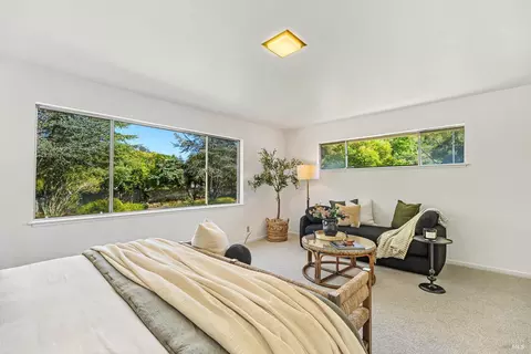 Bedroom - 4 Ranch Rd, San Rafael, CA 94903 photo 3 of 8