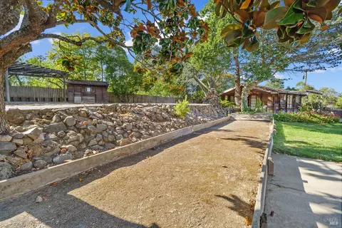 Exterior - 4 Ranch Rd, San Rafael, CA 94903 photo 6 of 22