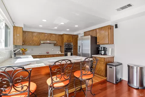 Kitchen - 571 Gregory Dr, Vacaville, CA 95687 photo 4 of 4