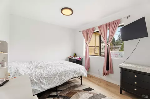 Bedroom - 1620 Harrah Dr, Willits, CA 95490 photo 3 of 4