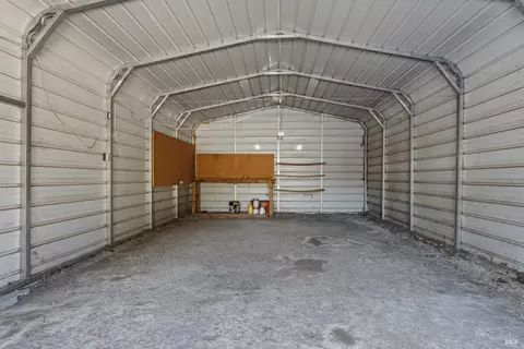 565 Milani Dr, Ukiah, CA 95482 photo 3