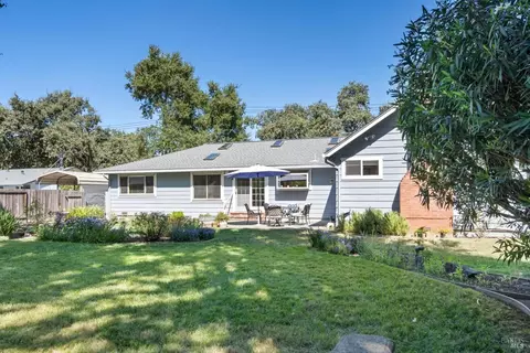 Exterior - 136 Mark West Station Rd, Windsor, CA 95492 photo 14 of 22