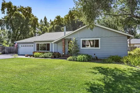 Exterior - 136 Mark West Station Rd, Windsor, CA 95492 photo 3 of 22
