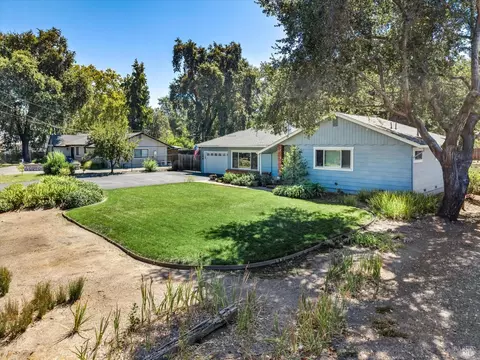Exterior - 136 Mark West Station Rd, Windsor, CA 95492 photo 6 of 22