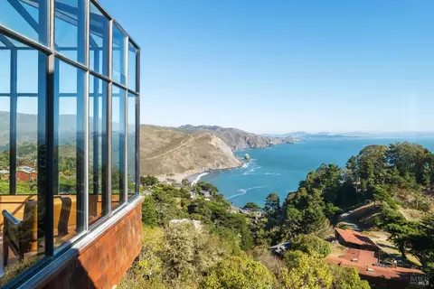 View/Area - 79 Seacape Dr, Muir Beach, CA 94965 photo 3 of 5