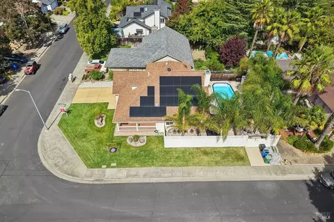 View/Area - 302 Desiree Pl, Windsor, CA 95492 photo 3 of 9