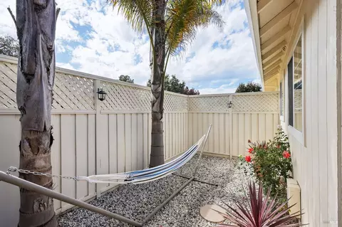 Exterior - 302 Desiree Pl, Windsor, CA 95492 photo 8 of 10