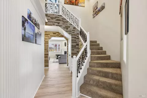 Entry Way - 302 Desiree Pl, Windsor, CA 95492 photo 3 of 3