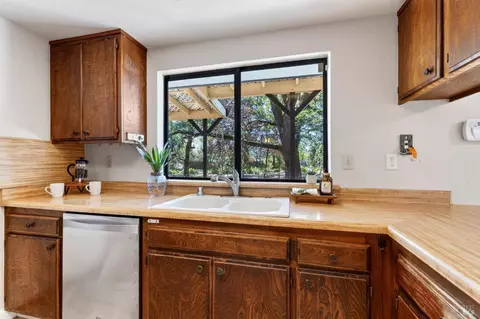 Kitchen - 767 Joni Ct, Windsor, CA 95492 photo 2 of 4