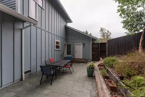 Exterior - 2398 Poppy Ter, Willits, CA 95490 photo 26 of 32