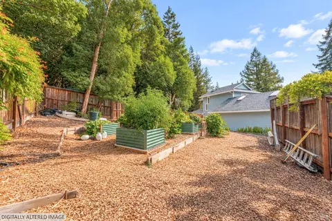 Exterior - 2398 Poppy Ter, Willits, CA 95490 photo 4 of 32