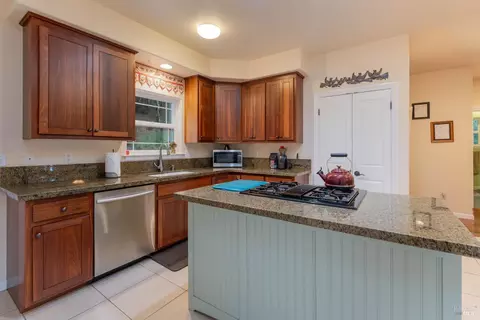 Kitchen - 2398 Poppy Ter, Willits, CA 95490 photo 2 of 3