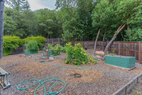 Exterior - 2398 Poppy Ter, Willits, CA 95490 photo 19 of 32