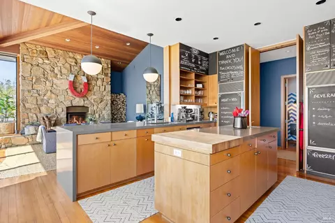 Kitchen - 22138 Hwy 1, Jenner, CA 95450 photo 5 of 6