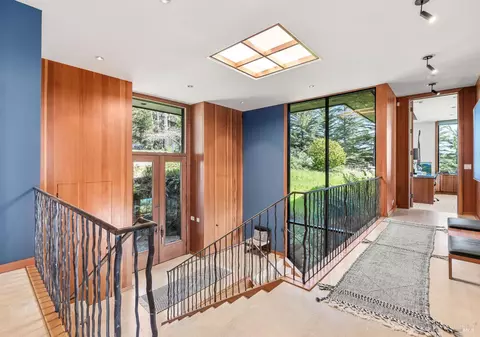 Entry Way - 22138 Hwy 1, Jenner, CA 95450 photo 2 of 2