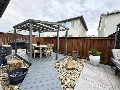 Exterior - 2408 Azure Pl, Fairfield, CA 94533 photo 11 of 12