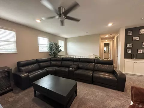 Living - 2408 Azure Pl, Fairfield, CA 94533 photo 9 of 10