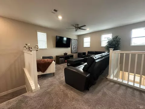 Living - 2408 Azure Pl, Fairfield, CA 94533 photo 8 of 10