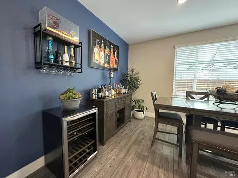 Dining - 2408 Azure Pl, Fairfield, CA 94533 photo 2 of 3