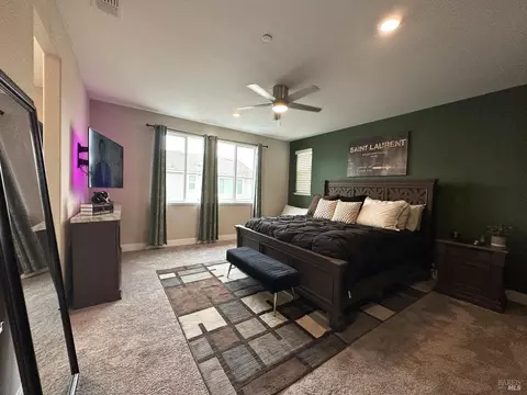 Bedroom - 2408 Azure Pl, Fairfield, CA 94533 photo 3 of 8