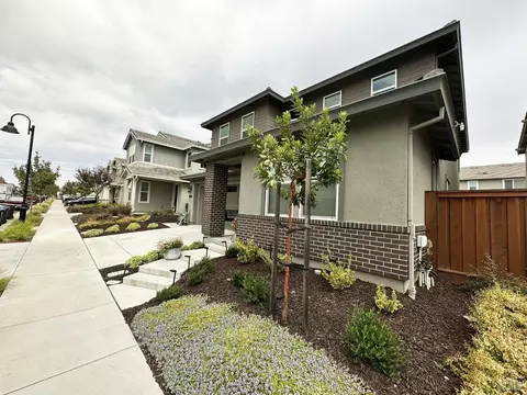 Exterior - 2408 Azure Pl, Fairfield, CA 94533 photo 3 of 12