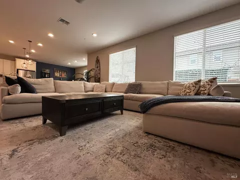 Living - 2408 Azure Pl, Fairfield, CA 94533 photo 6 of 10