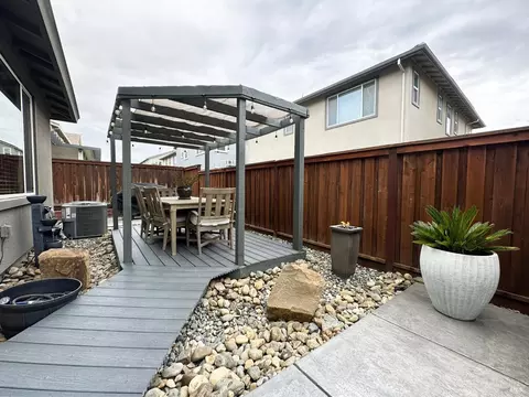 Exterior - 2408 Azure Pl, Fairfield, CA 94533 photo 8 of 12