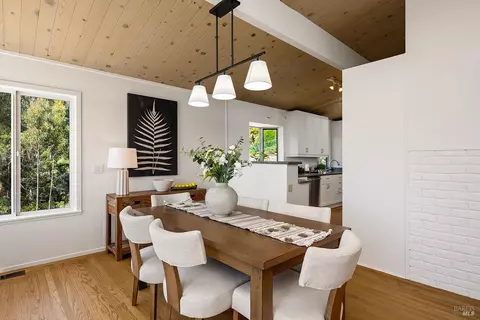 Dining - 646 Ridgewood Ave, Mill Valley, CA 94941 photo 3 of 3