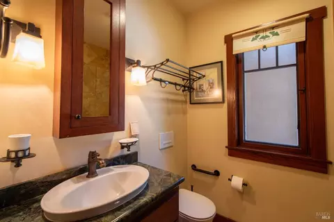 Bath - 26876 River Rd, Cloverdale, CA 95425 photo 3 of 3