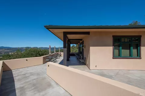 Exterior - 26876 River Rd, Cloverdale, CA 95425 photo 1 of 10