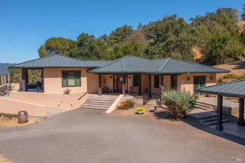 Exterior - 26876 River Rd, Cloverdale, CA 95425 photo 5 of 10